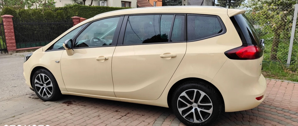 Opel Zafira cena 34999 przebieg: 272000, rok produkcji 2018 z Kraków małe 92